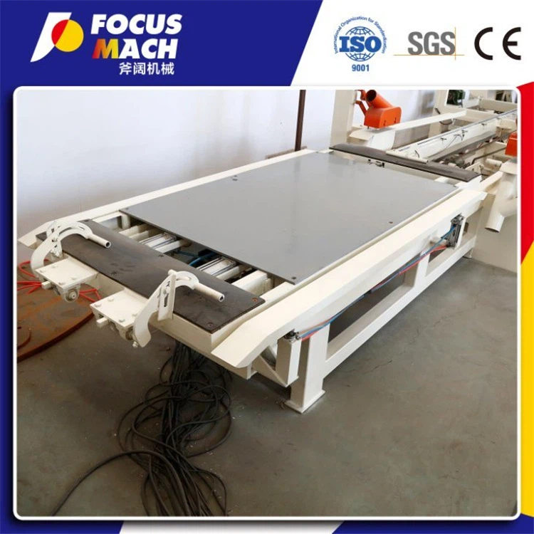 ROLLER CONVEYOR CUTTING SAW MACHINE 4 ROLLER CONVEYOR CUTTING SAW MACHINE 4