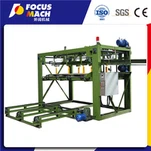 Macchina per la composizione di impiallacciature di base