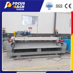 Macchina rotativa per la pelatura di impiallacciature in legno